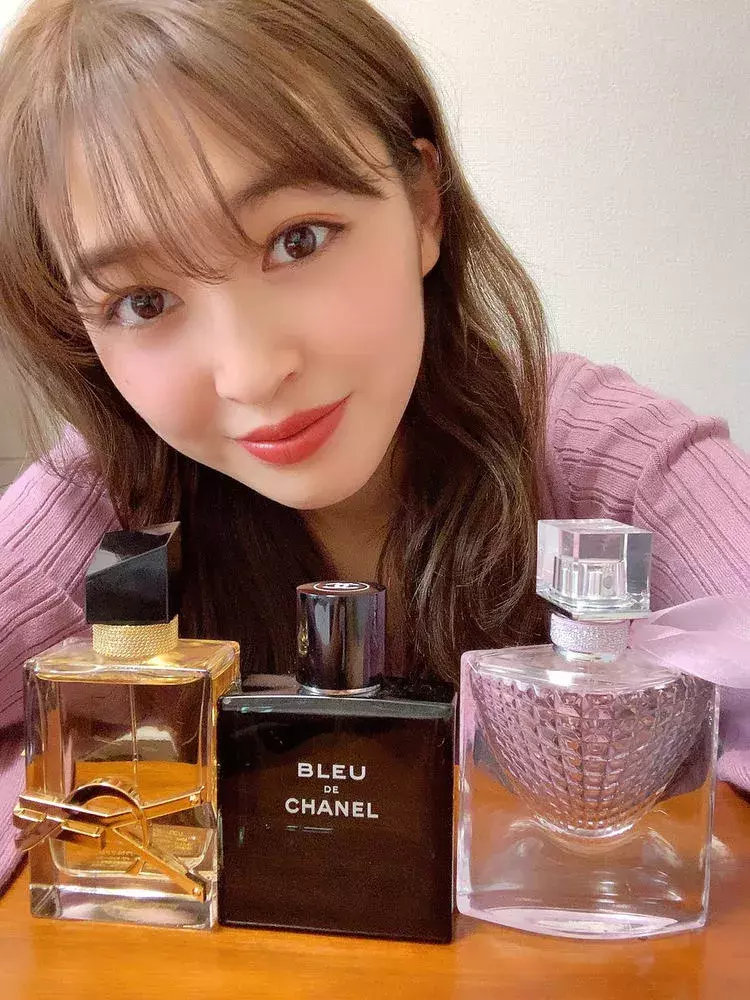 香りはtpoで使い分け 美容モデルが愛用する 香水 3選 ローリエプレス