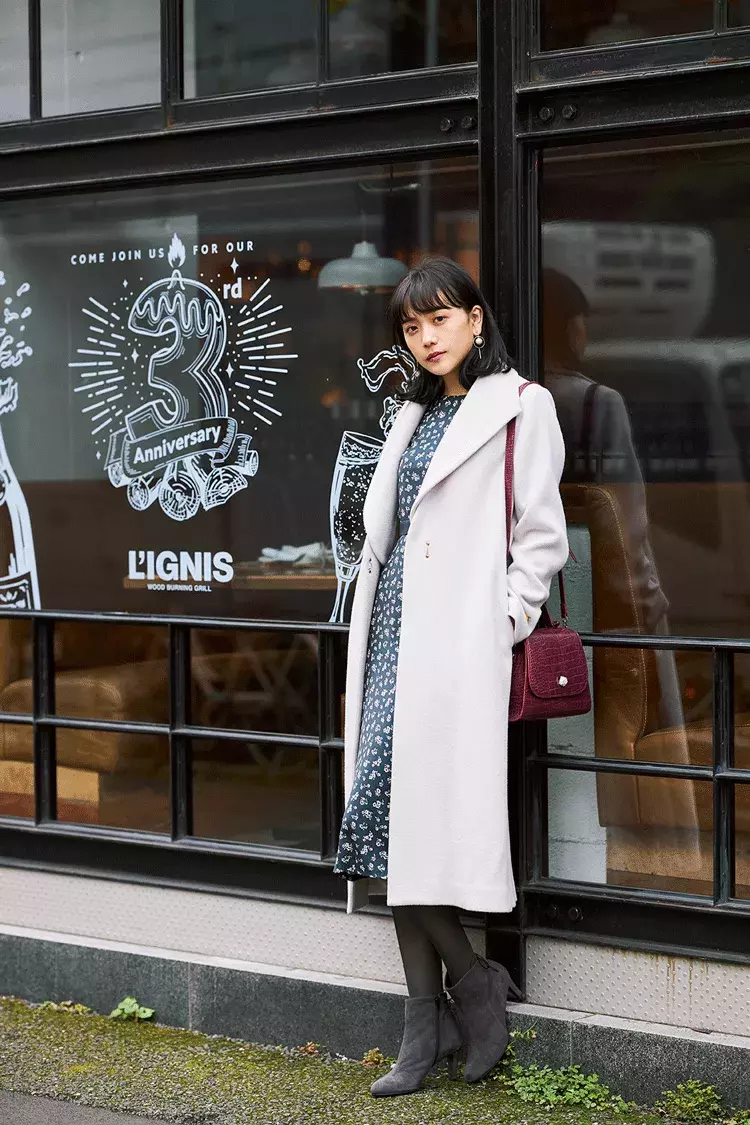 クリスマスデート ちょっといいレストラン 何着てく お手本デートコーデ4選 ローリエプレス