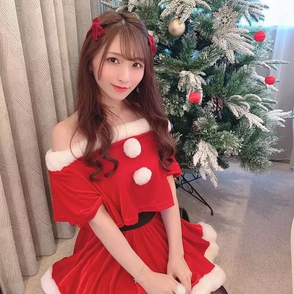 クリスマス インスタ女子のサンタコスプレが可愛すぎ 注目の美少女5選 ローリエプレス