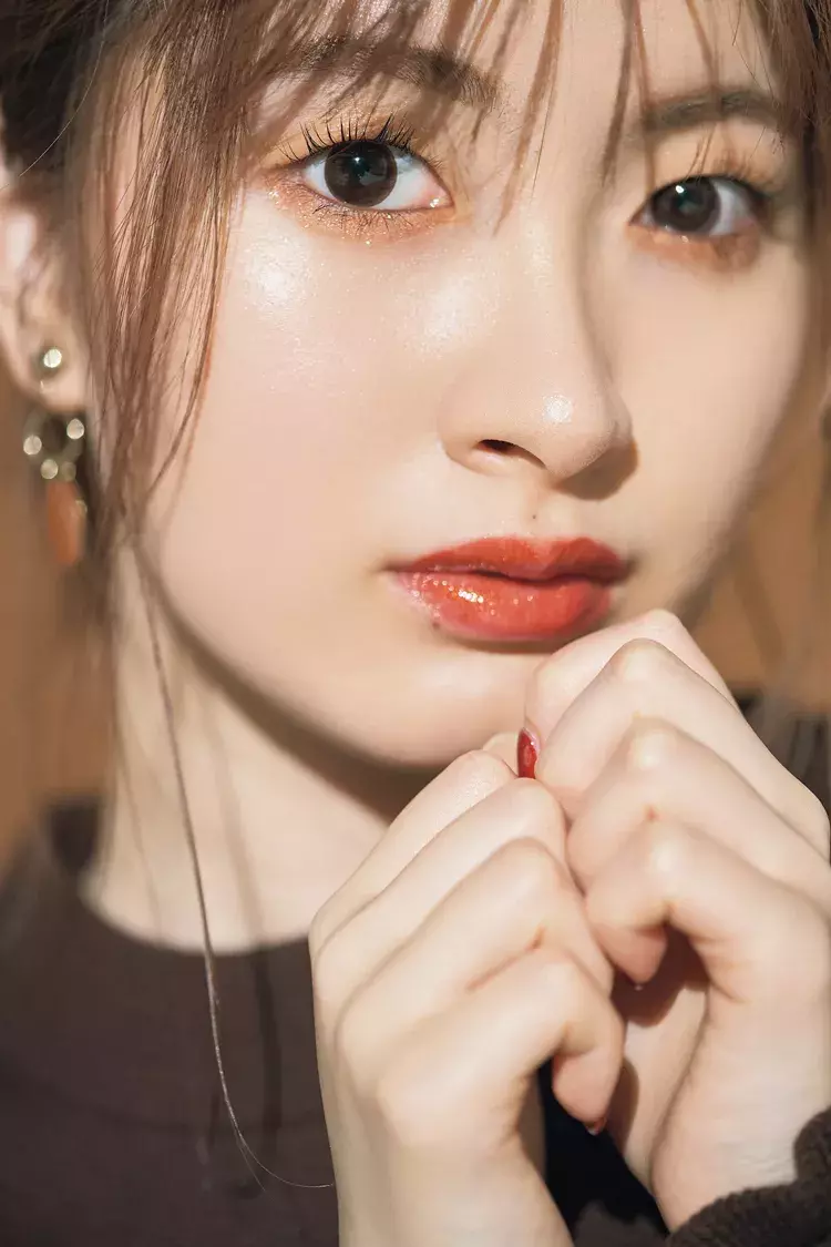 衝撃 一重の目を大きく見せるコツは オレンジ系シャドウ にあった ローリエプレス 衝撃 一重の目を大きく見せるコツは オレンジ系シャドウ にあった ローリエプレス