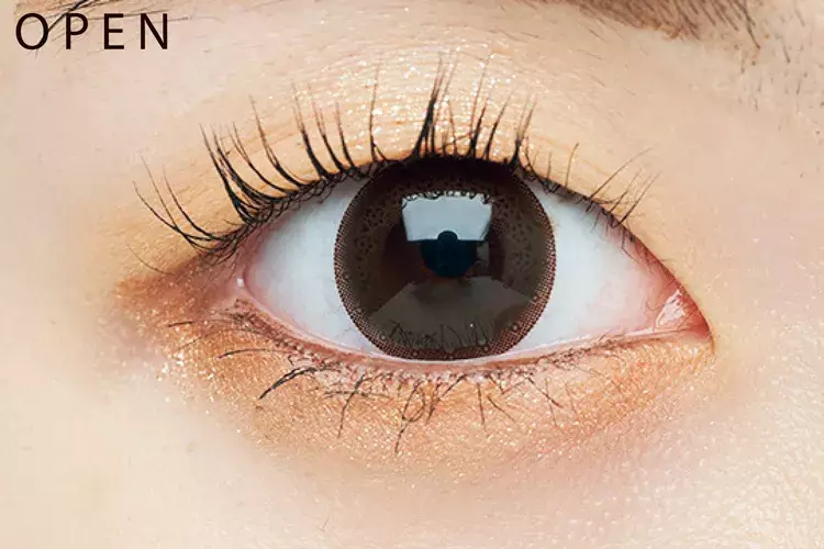 衝撃 一重の目を大きく見せるコツは オレンジ系シャドウ にあった ローリエプレス 衝撃 一重の目を大きく見せるコツは オレンジ系シャドウ にあった ローリエプレス