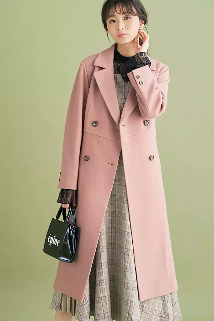 ロングコートでレディに仕上げる 大人の冬デートコーデ5選 ローリエプレス