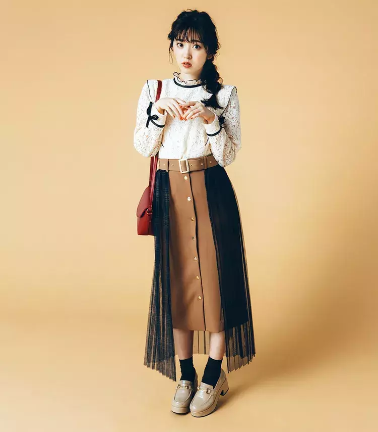 記念日デート レースブラウス 上品スカート でお嬢様コーデ 明日のコーデ ローリエプレス 記念日デート レースブラウス 上品スカート でお嬢様コーデ 明日のコーデ ローリエプレス