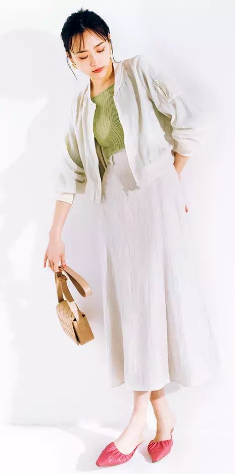 差し色のグリーン ピンクが春らしい セットアップ風コーデ 明日のコーデ ローリエプレス