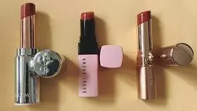 大人気な映えリップ Uzu の新色が気になる 7種類の色と質感を楽めちゃう ローリエプレス