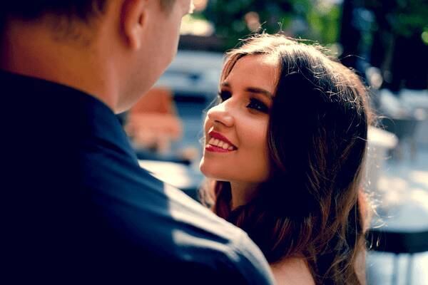 いいから黙ってキスさせろ 男性が思わずキスしたくなる瞬間4つ ローリエプレス