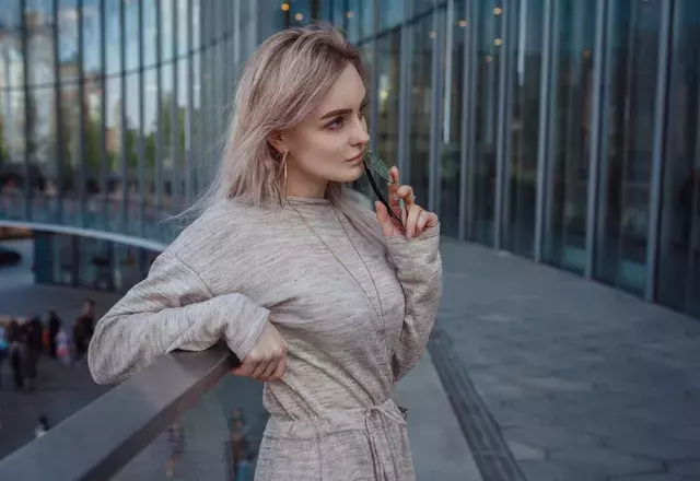 全てが美しい 思わず振り返る魅力満載の 上品な女性 の特徴 ローリエプレス