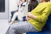 妊娠中、電車内でつわりが悪化…目の前の男性が話しかけてきて？→男性の優しさに感謝！