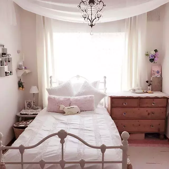 生活感さようなら 海外インテリア風ベッドルーム ローリエプレス