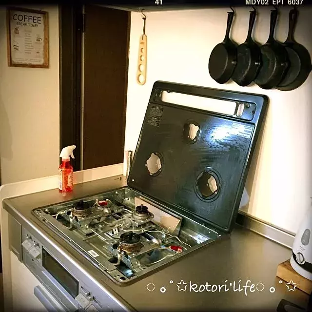 コンロ周りの頑固な汚れをすっきり 汚れをためない工夫も ローリエプレス