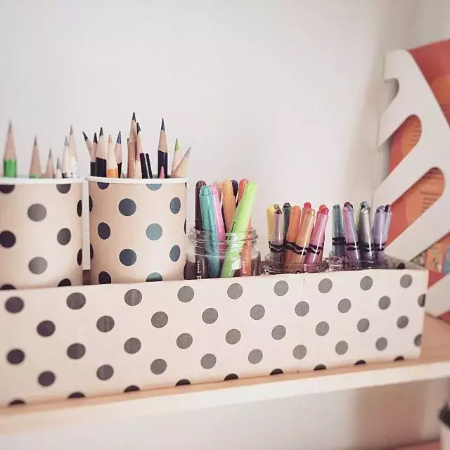 文房具やペンの収納はどうする 魅力的なペン立て実例選 ローリエプレス