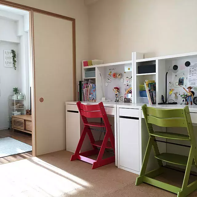 子ども部屋にはこれ Ikeaで人気のおすすめ机たち ローリエプレス