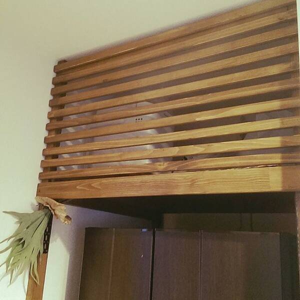 みんな何乗せてる 冷蔵庫の上をしっかり活用する収納術 ローリエプレス