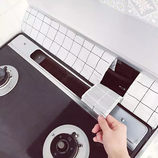 キッチンを油汚れから守る 油はねガードでキレイさキープ ローリエプレス