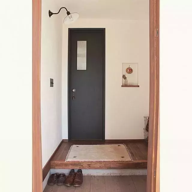 どう飾る お部屋がおしゃれになるニッチのディスプレイ ローリエプレス