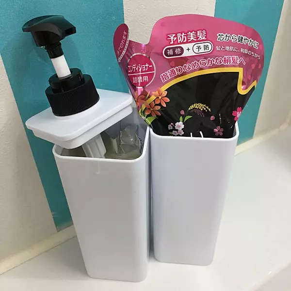 目指せ生活感ゼロ 水周りで使えるセリアの詰め替えボトル ローリエプレス