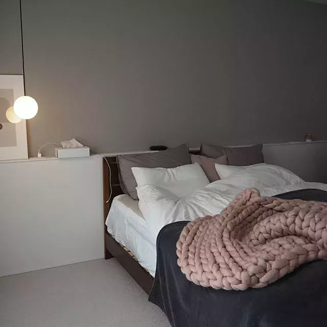 ゆったりリラックスできる グレーの寝室コーディネート ローリエプレス ゆったりリラックスできる グレーの寝室コーディネート ローリエプレス