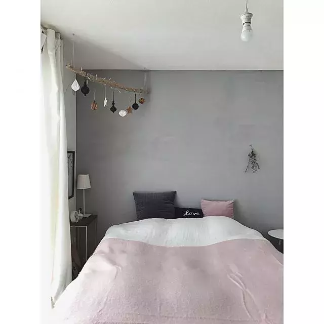 ゆったりリラックスできる グレーの寝室コーディネート ローリエプレス ゆったりリラックスできる グレーの寝室コーディネート ローリエプレス