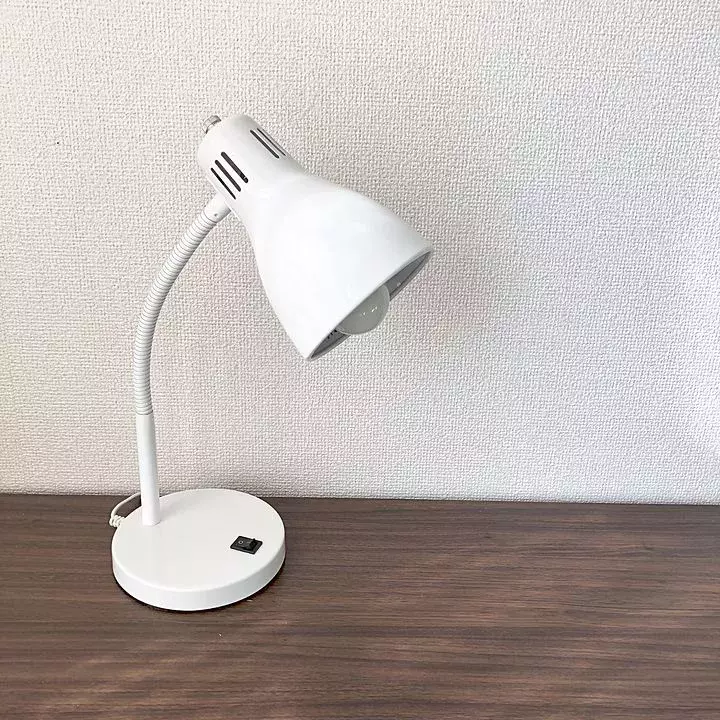 置いておきたい実力派 作業はかどるニトリデスクライト By Seaさん ローリエプレス 置いておきたい実力派 作業はかどるニトリデスクライト By Seaさん ローリエプレス