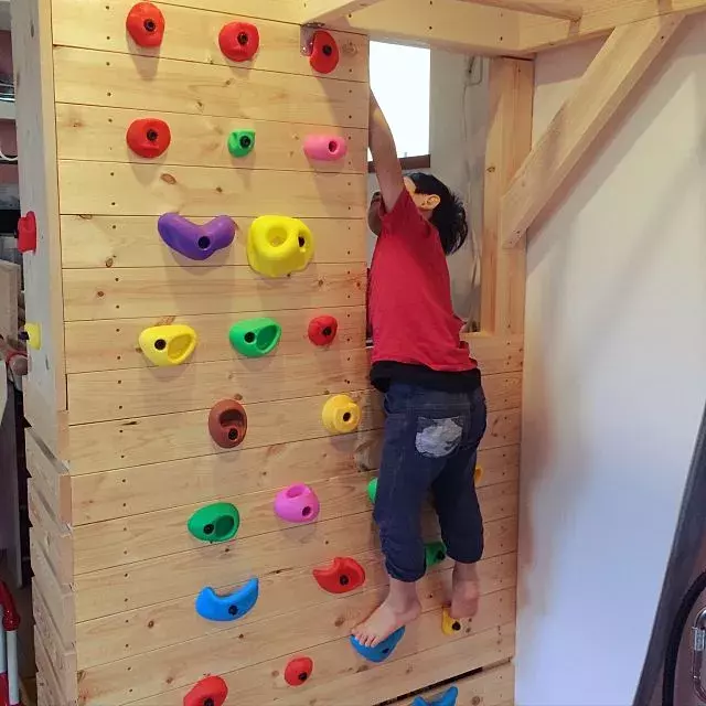 楽しい遊び心いっぱい ボルダリングウォールのあるお部屋 ローリエプレス
