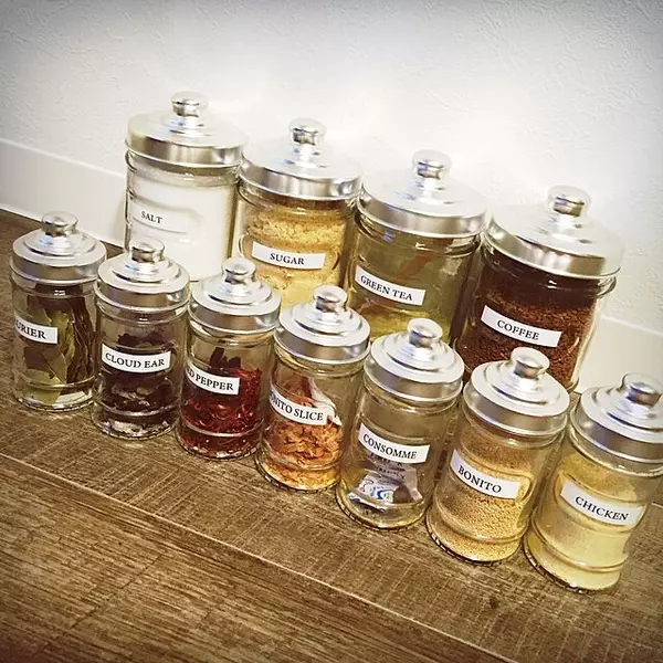 見た目も使いやすさも優秀 そろえたい100均調味料入れ ローリエプレス