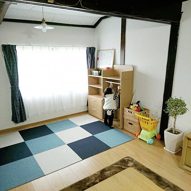 カスタマイズも楽しいスグレ物 ニトリのタイルカーペット ローリエプレス カスタマイズも楽しいスグレ物 ニトリのタイルカーペット ローリエプレス