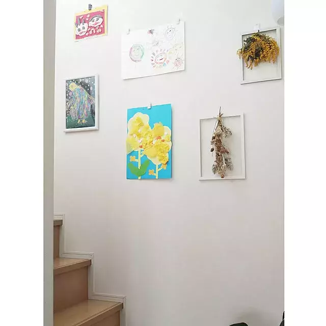 ママパパ必見 子どもの作品 手形 足形を飾る方法10選 ローリエプレス