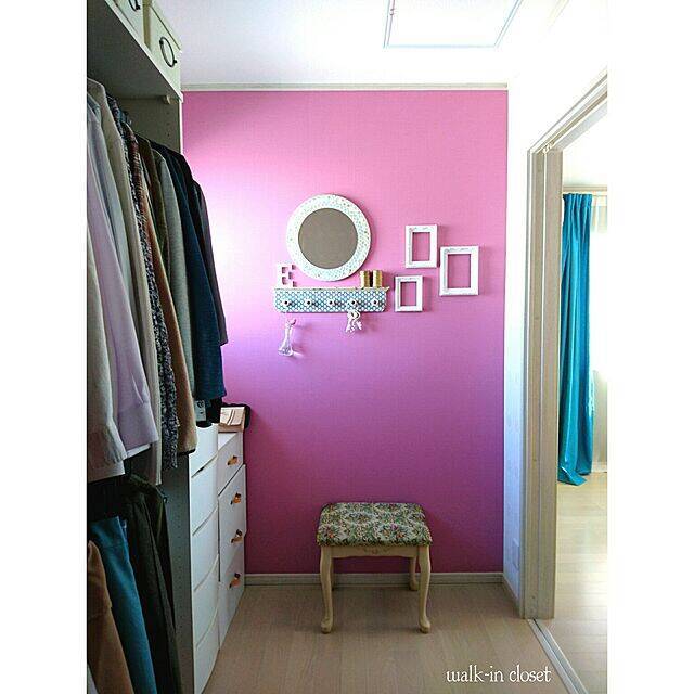 壁紙でつくる 海外みたいなウォークインクローゼット10選 ローリエプレス 壁紙でつくる 海外みたいなウォークインクローゼット10選 ローリエプレス