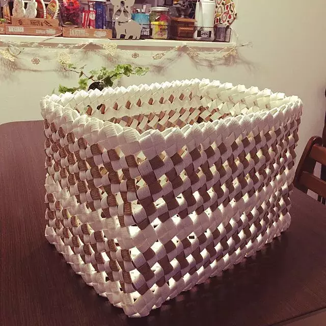 収納から雑貨まで 思わず見惚れるクラフトバンド作品 ローリエプレス