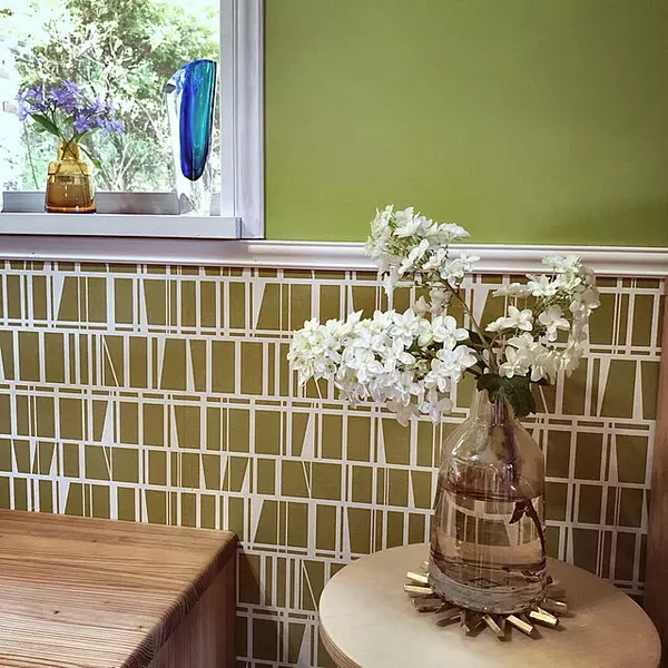 壁面をイメチェン お部屋をランクアップさせる腰壁diy ローリエプレス