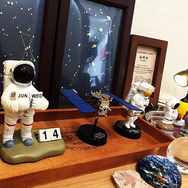 個性が光る宇宙モチーフに注目 雑貨 コーディネート手帖 ローリエプレス