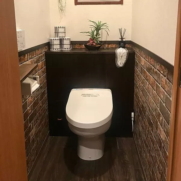 もっと心地よい空間に 壁をつかってトイレをリメイク ローリエプレス