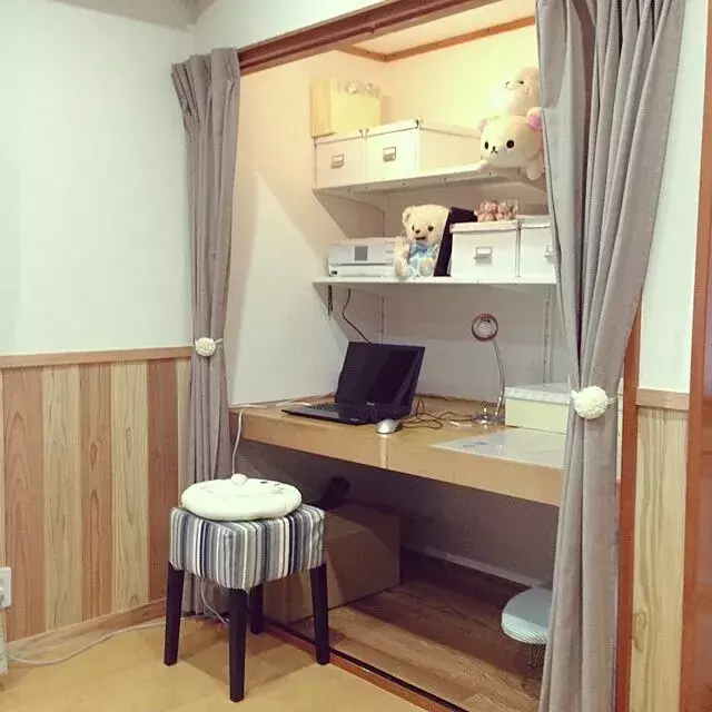 元ある空間を上手に活用 押入れをデスクに改造してみる ローリエプレス