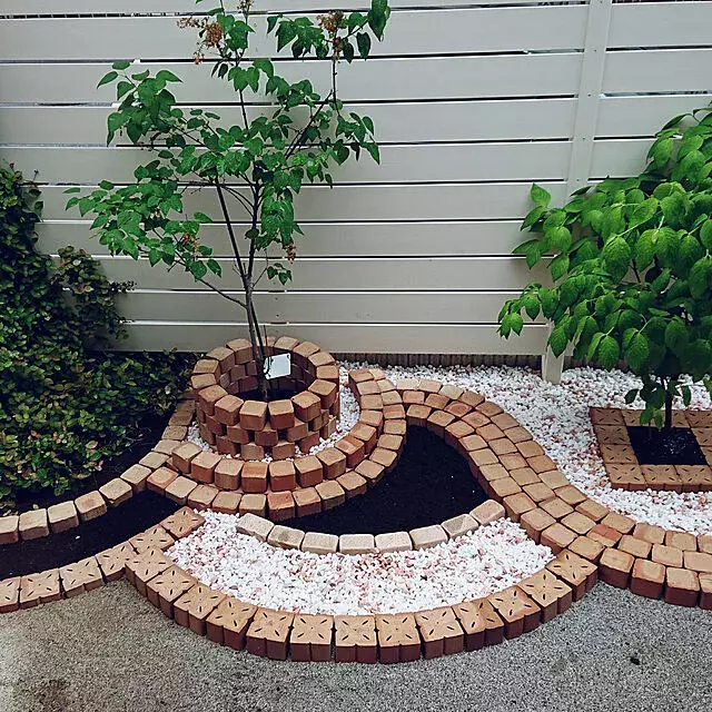 理想の花壇を作ろう ユーザーさんの手作り花壇カタログ ローリエプレス