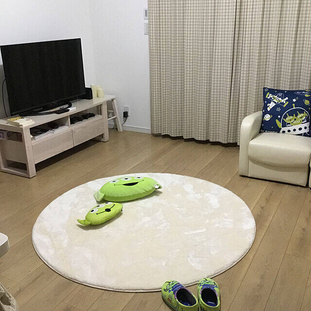 これがプチプラ しまむらのラグ マットで気軽に模様替え ローリエプレス