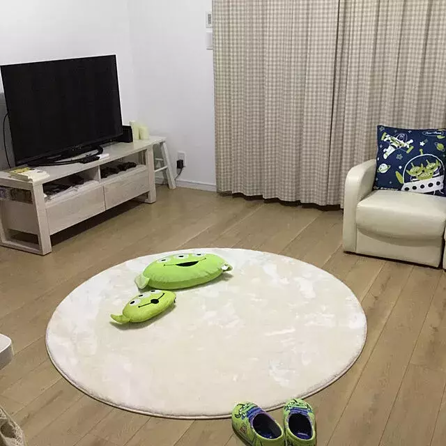 これがプチプラ しまむらのラグ マットで気軽に模様替え ローリエプレス