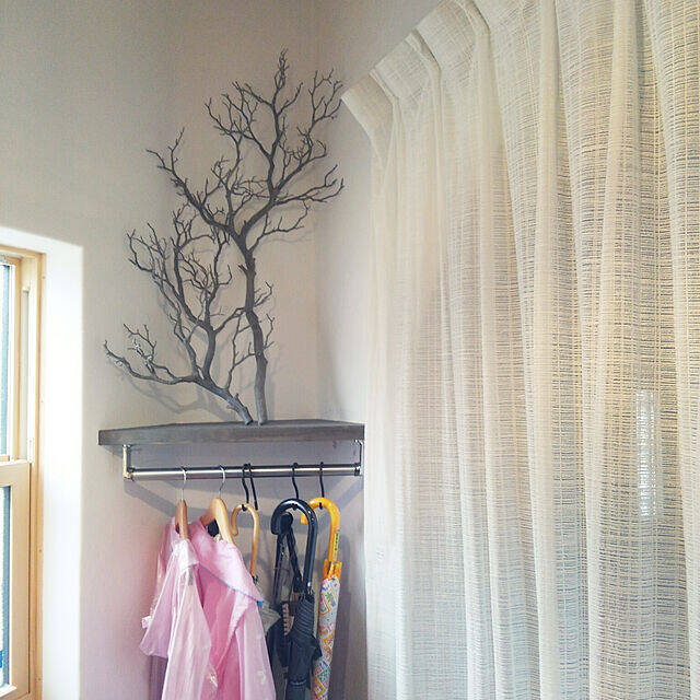 雨の日でもすっきり快適な玄関に 傘やレインコートなどの雨具収納術 ローリエプレス