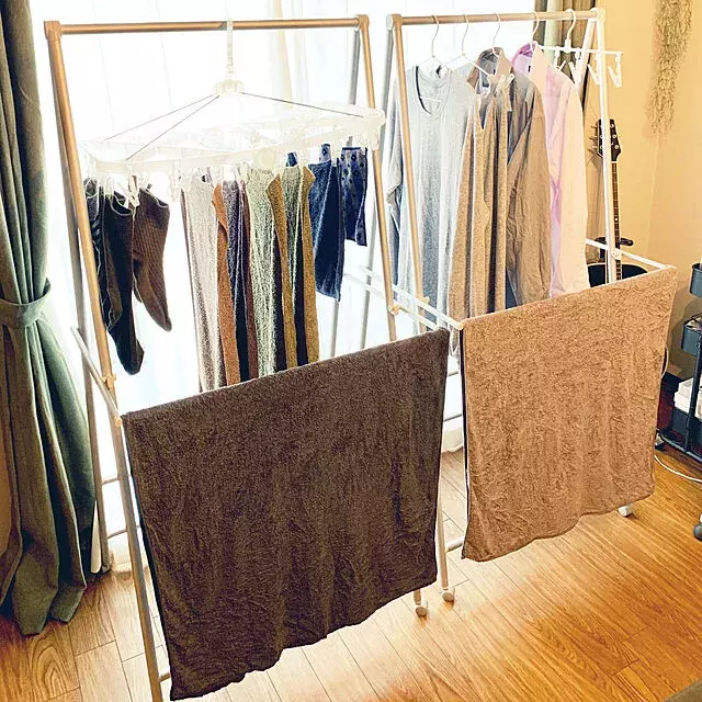 雨の日も気にせずお洗濯 暮らしを快適にする部屋干しの工夫 ローリエプレス