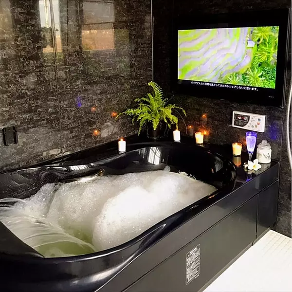 自宅で極上の癒しを 非日常感あふれる憧れのお風呂実例10選 ローリエプレス