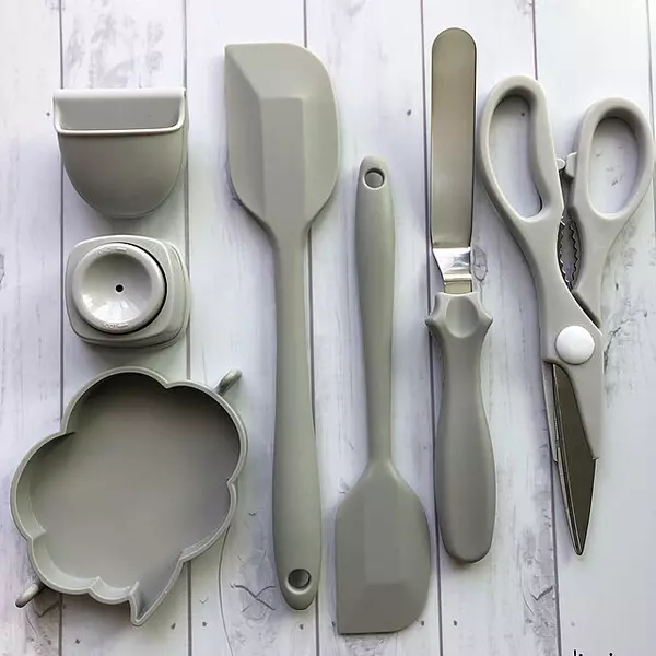 デザイン性も使い勝手もバツグン 100均のキッチンツール ローリエプレス