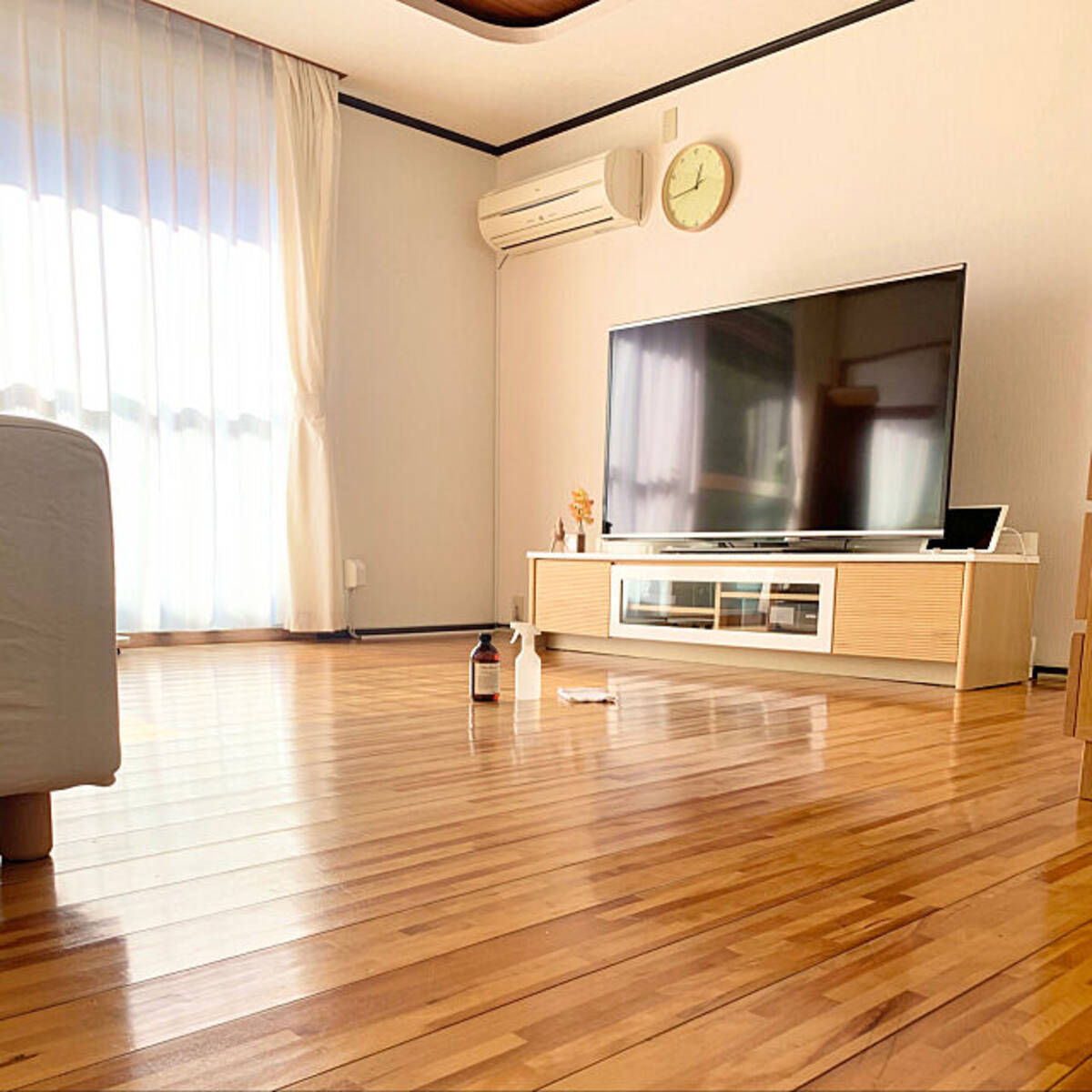 これでベタ付きとさよなら サラサラな床をキープする掃除方法10選 ローリエプレス