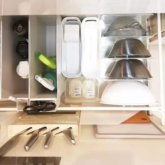 見直してみませんか ザル ボウルの便利な収納方法をご紹介します ローリエプレス