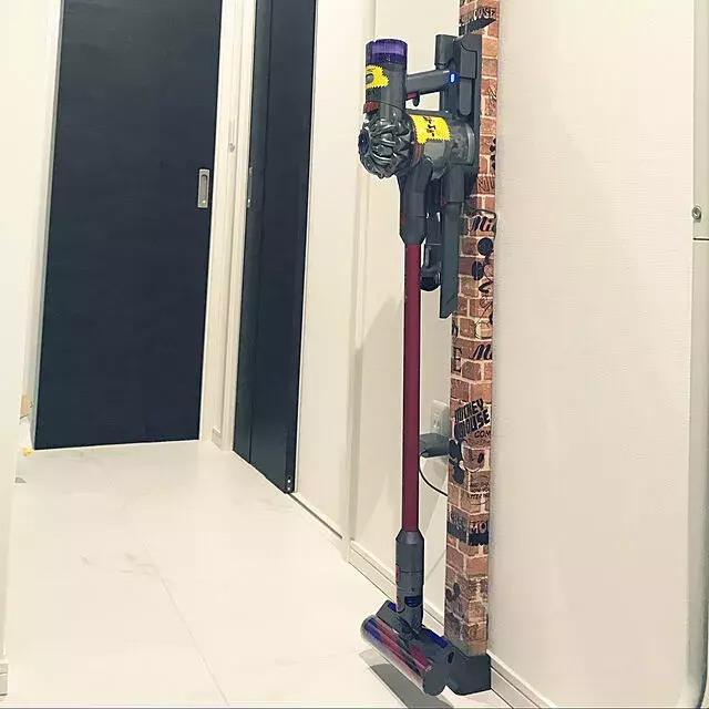 自作ならもっと便利に スティッククリーナースタンドdiy ローリエプレス