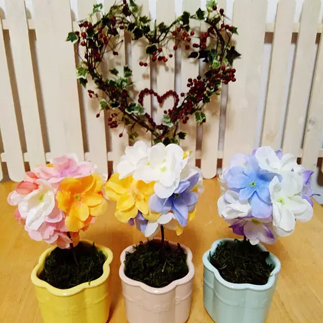 ひと手間かけてもっと華やかに 造花のアレンジ リメイク ローリエプレス