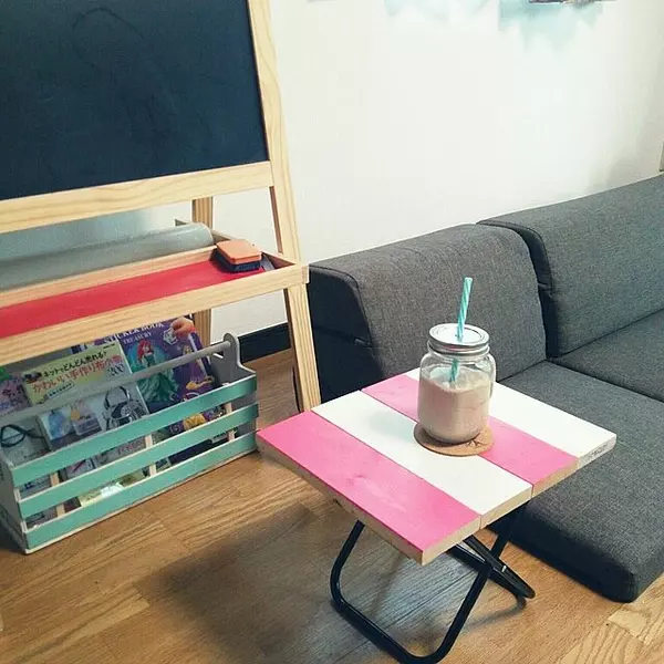 さっと組み立てて使えるから便利 Diyでつくる折りたたみテーブル ローリエプレス