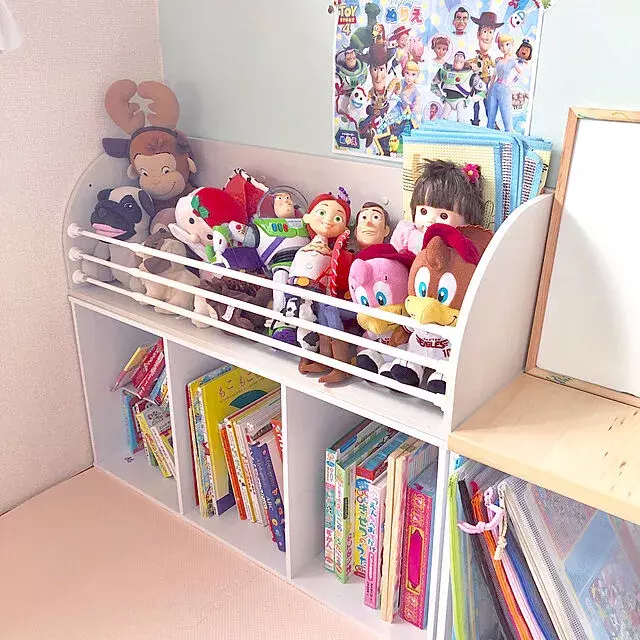 お部屋の中に最適な居場所がきっとみつかる 大切なぬいぐるみの収納術 ローリエプレス