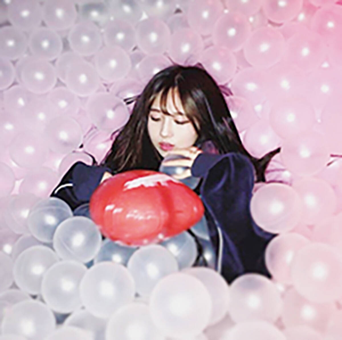 大人気韓国インスタグラマーの ポーチの中身 見せちゃいます ローリエプレス