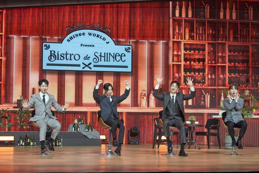 SHINee 10周年記念ファンミ―ティングで約束。「20周年も必ず会いましょう！」の3枚目の画像