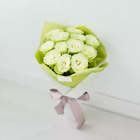 白いバラは相思相愛 バラの花言葉 色によって違うって知ってた ローリエプレス