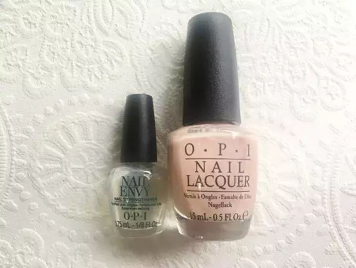 自爪女子 に朗報 ジェルネイルをやめたら爪が薄くて割れちゃう なら Opiネイルエンビー ローリエプレス